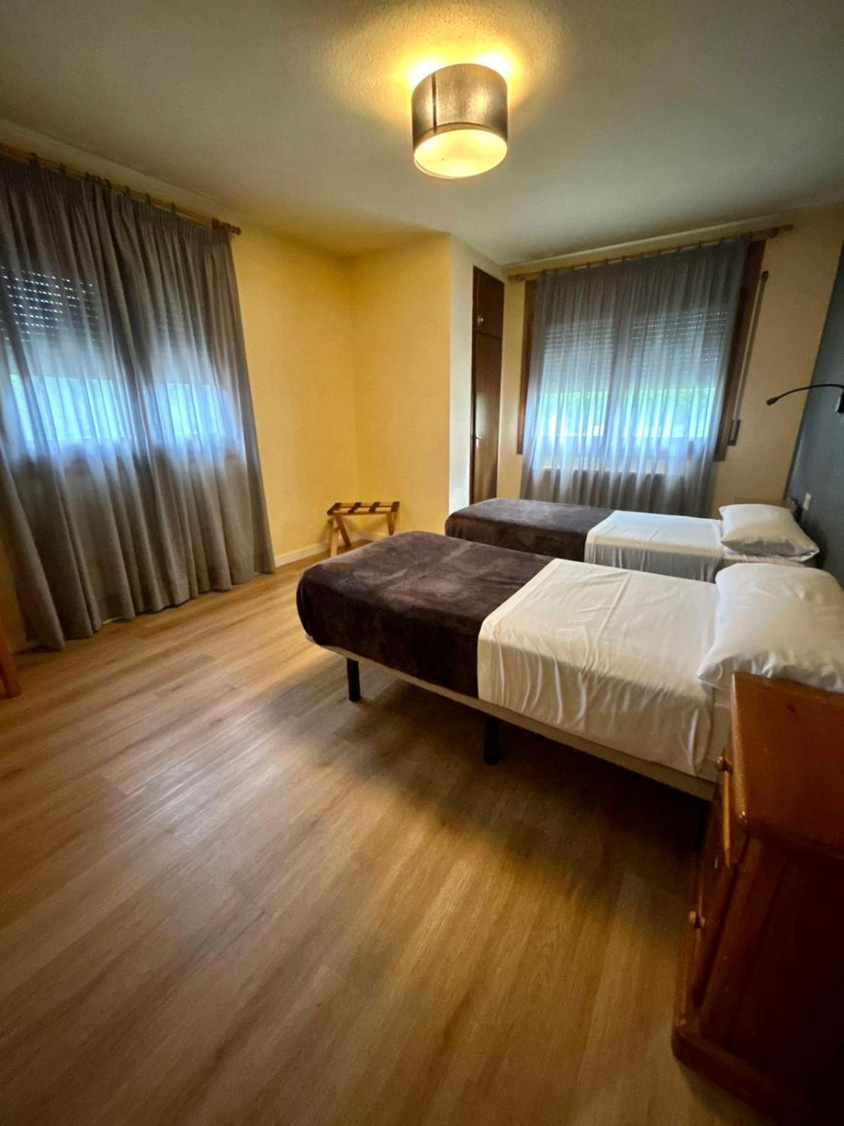 Apartamentos Turisticos Poblado อรินซัล ภายนอก รูปภาพ