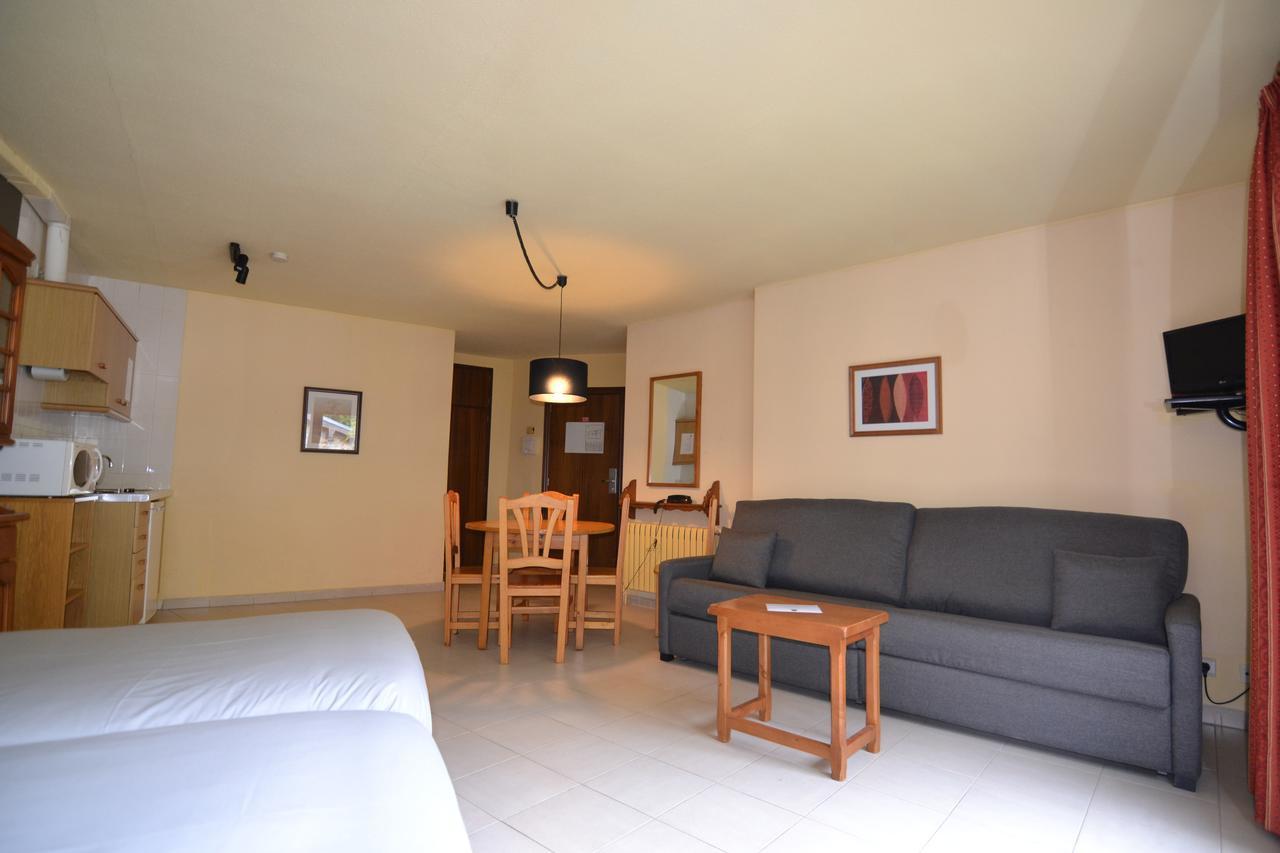 Apartamentos Turisticos Poblado อรินซัล ภายนอก รูปภาพ